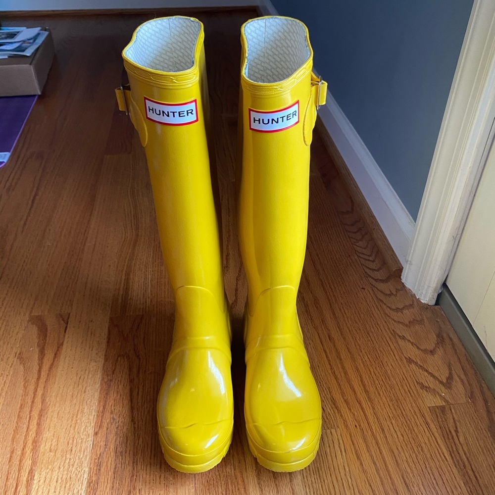 Hunter Yellow Gloss Tall Rain Boots